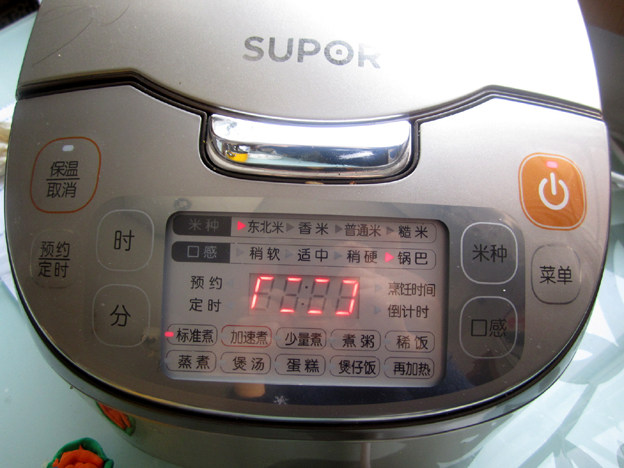 腊肉土豆焖锅巴饭步骤7