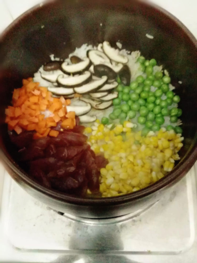 广式煲仔饭（砂锅饭）步骤5