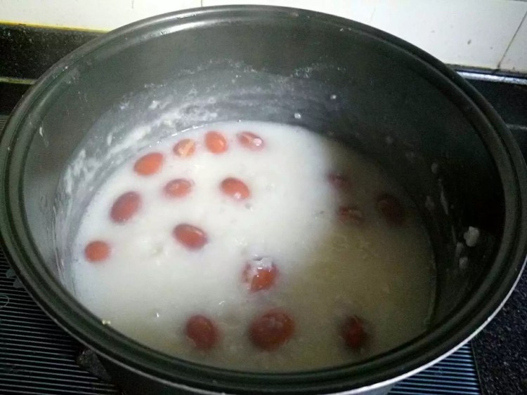 椰浆红枣粥步骤9