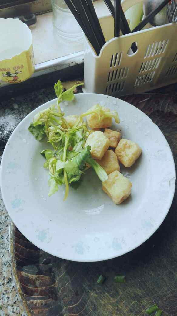 莲藕焖饭步骤3