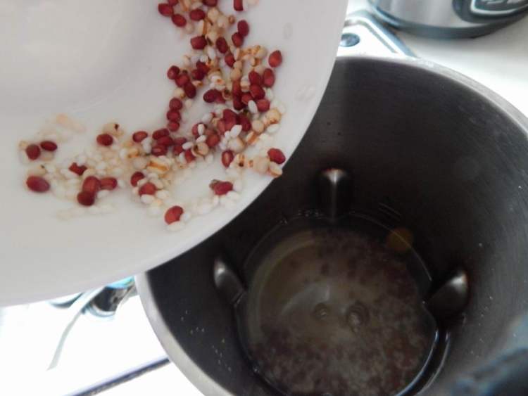 红豆薏仁浆步骤4