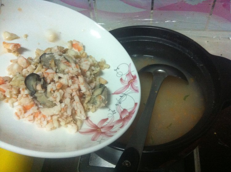 青菜海鲜粥步骤5