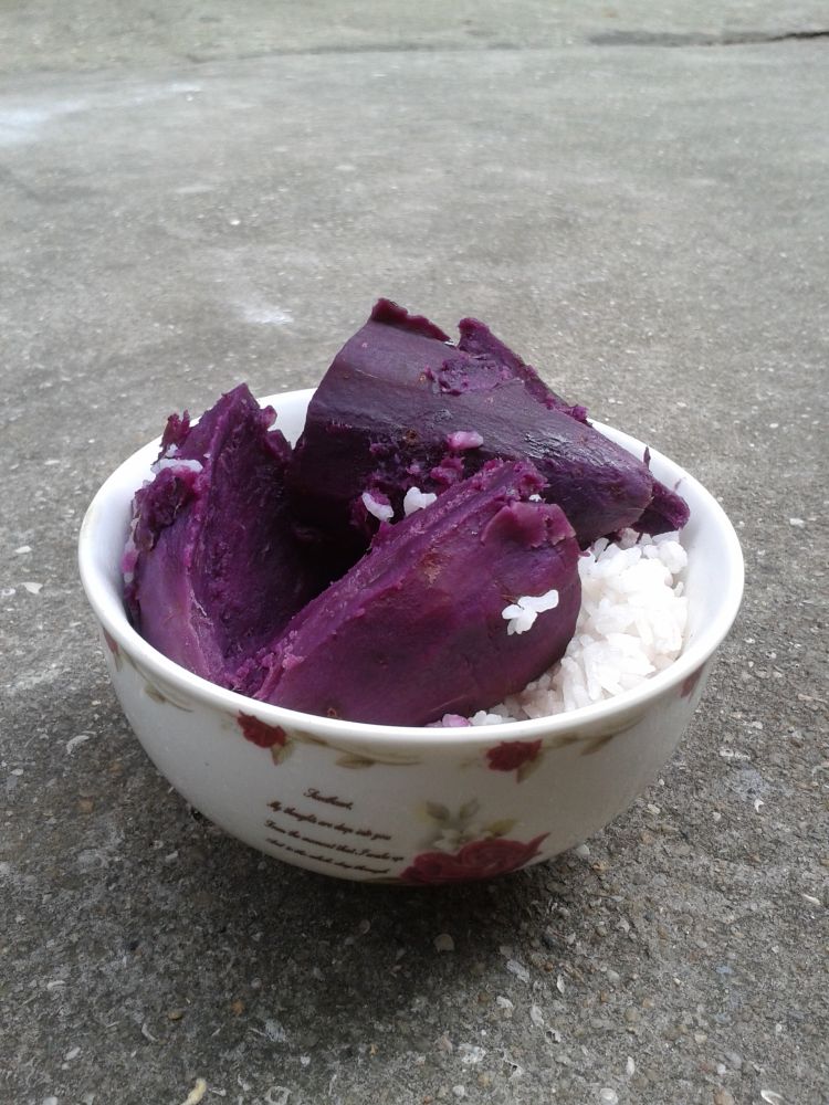 电饭锅蒸紫薯饭步骤5