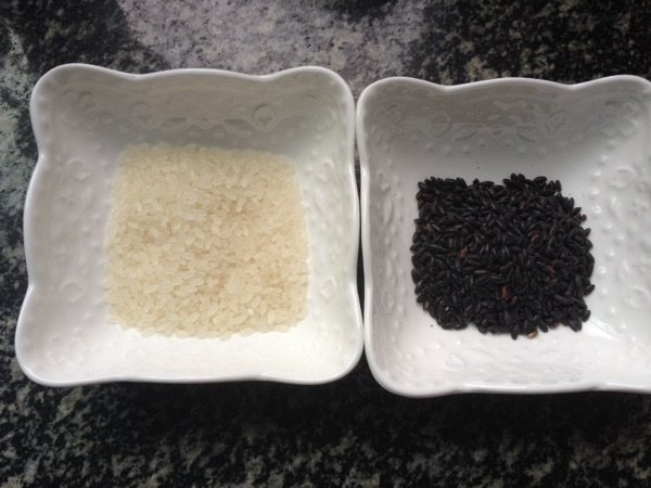 黑米米糊步骤1