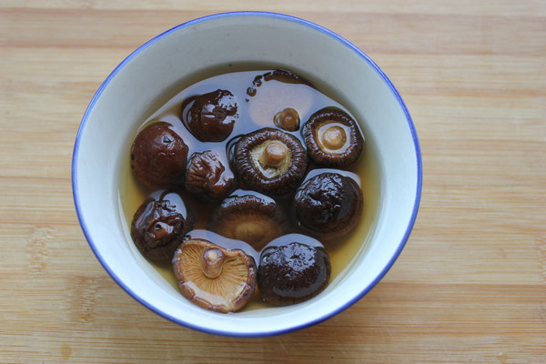 香菇油饭步骤3