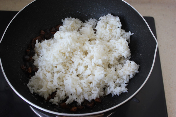 香菇油饭步骤9