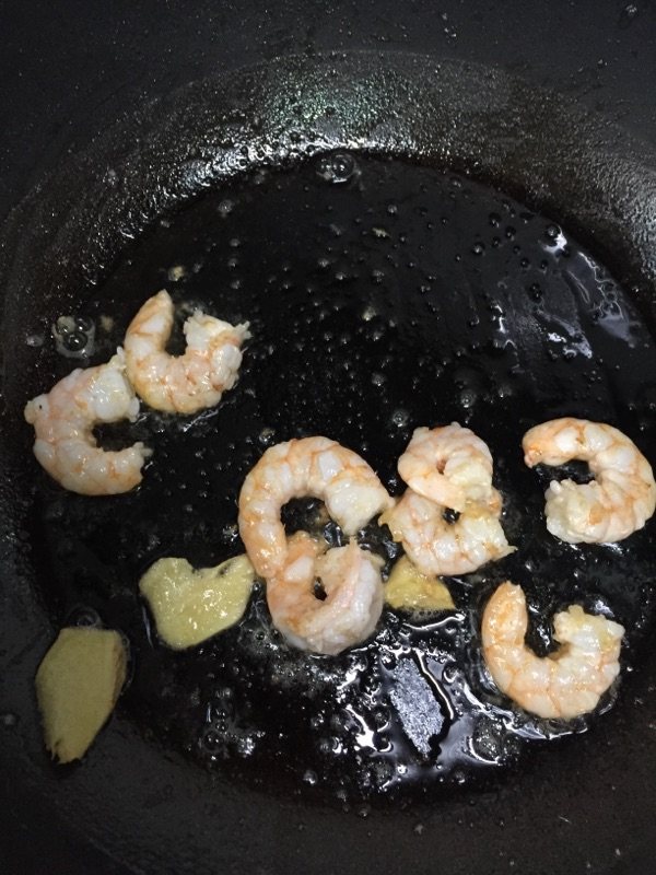 虾仁竹筒饭步骤7