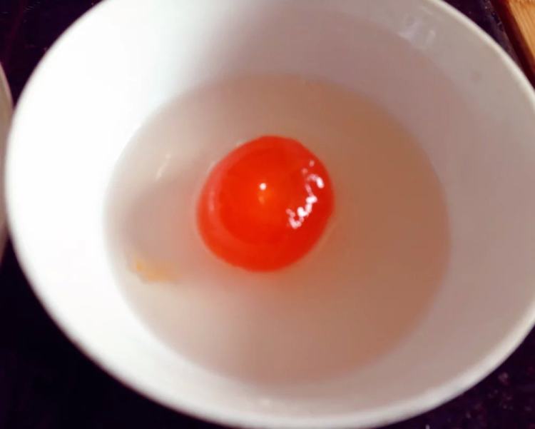 生滚咸蛋瘦肉粥步骤3