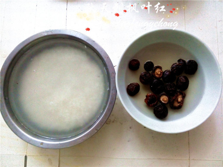 粽香腊肠蒸饭（仿竹筒步骤2