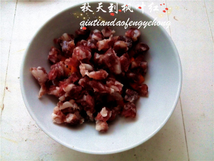 粽香腊肠蒸饭（仿竹筒步骤4