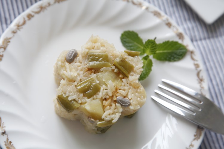 蔬菜焖饭步骤7