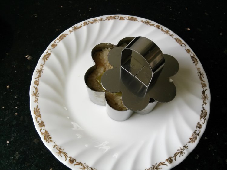 蔬菜焖饭步骤6