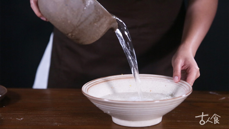 蟠桃饭步骤1