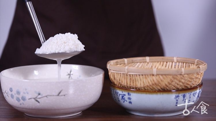 赐绯含香粽步骤2