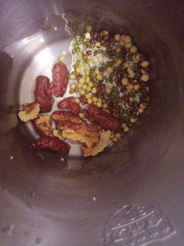 排毒养颜豆浆步骤4