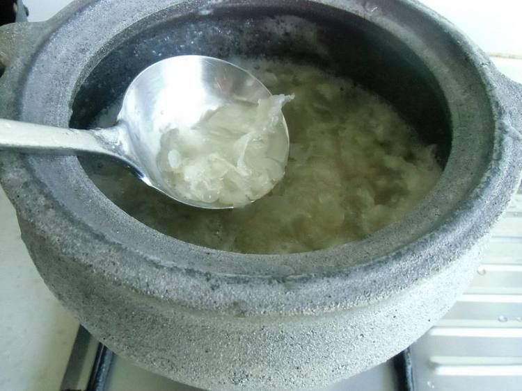 冰糖银耳粥步骤7