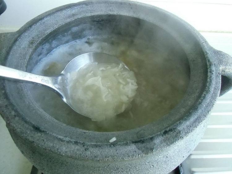 冰糖银耳粥步骤9