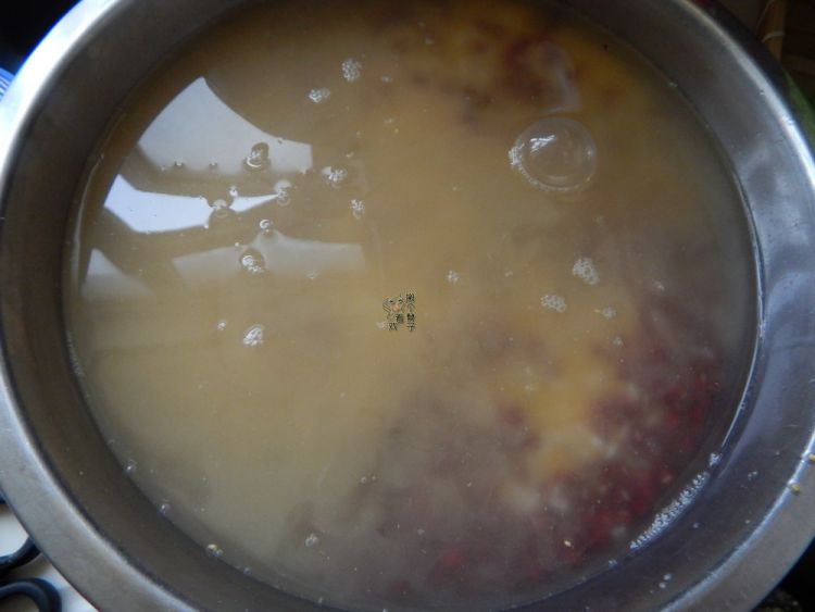 红豆小米蜜枣粽子步骤3