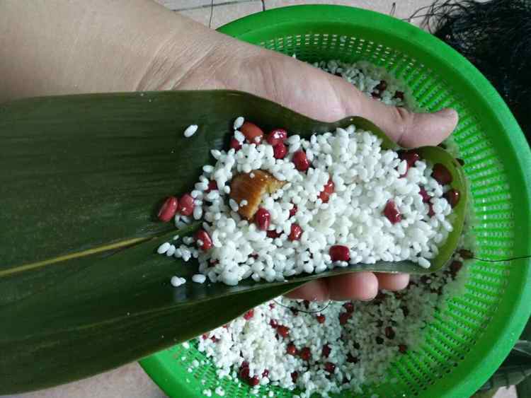 红豆蜜枣粽步骤3