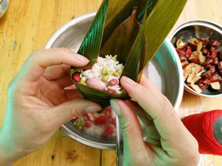 竹叶粽子步骤5