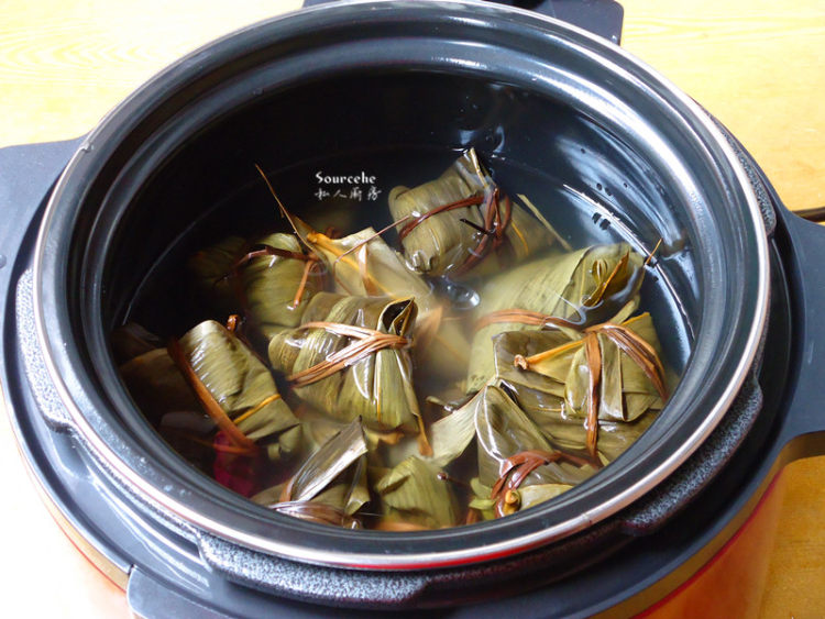 百合红枣粽子步骤11