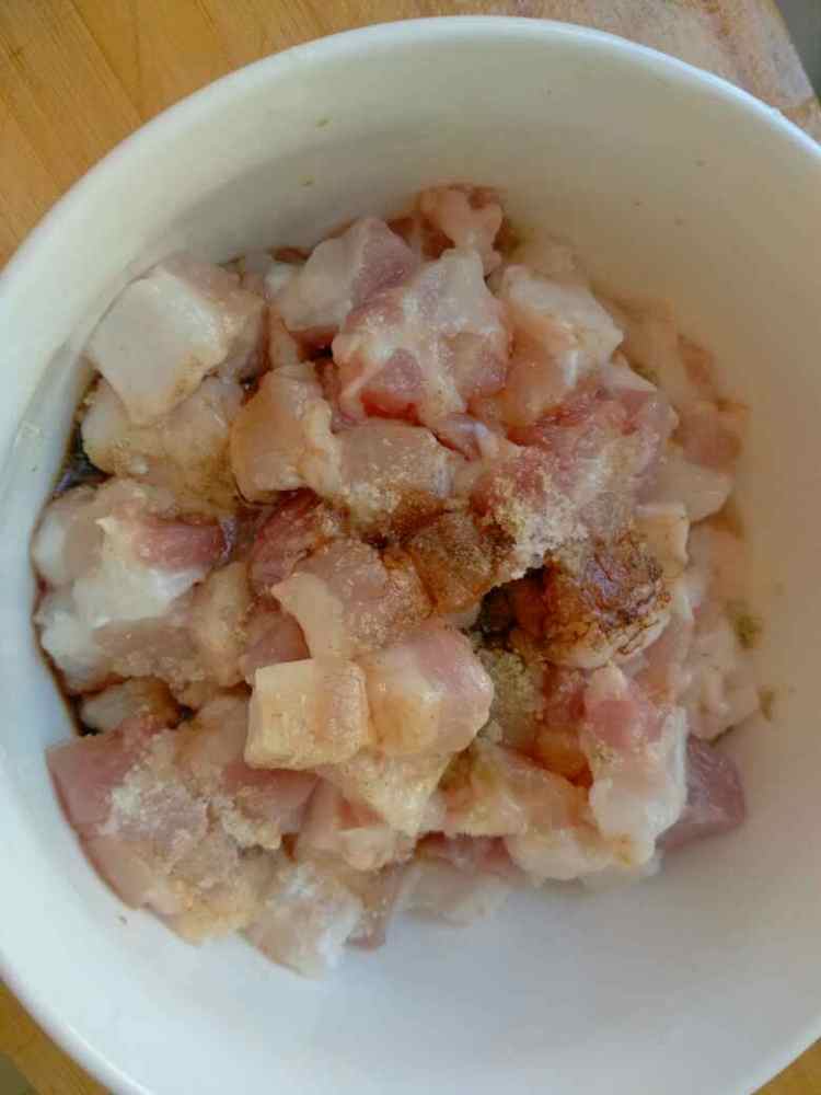 五香鲜肉粽步骤2