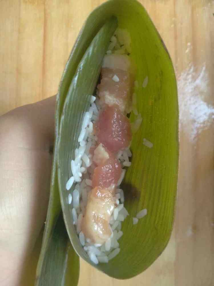 五香鲜肉粽步骤9