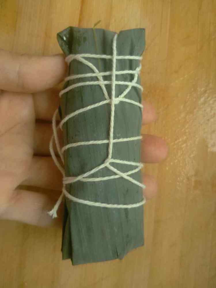 五香鲜肉粽步骤12