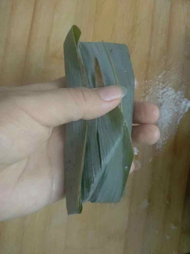 五香鲜肉粽步骤11