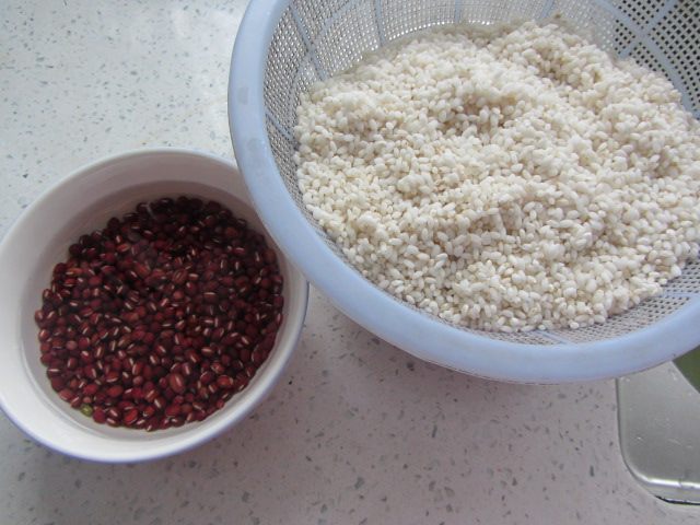 红豆枣子粽步骤2