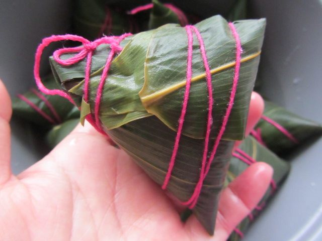 红豆枣子粽步骤11