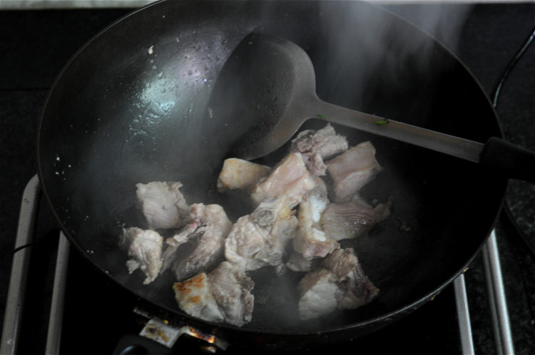 青豆玉米排骨饭步骤2