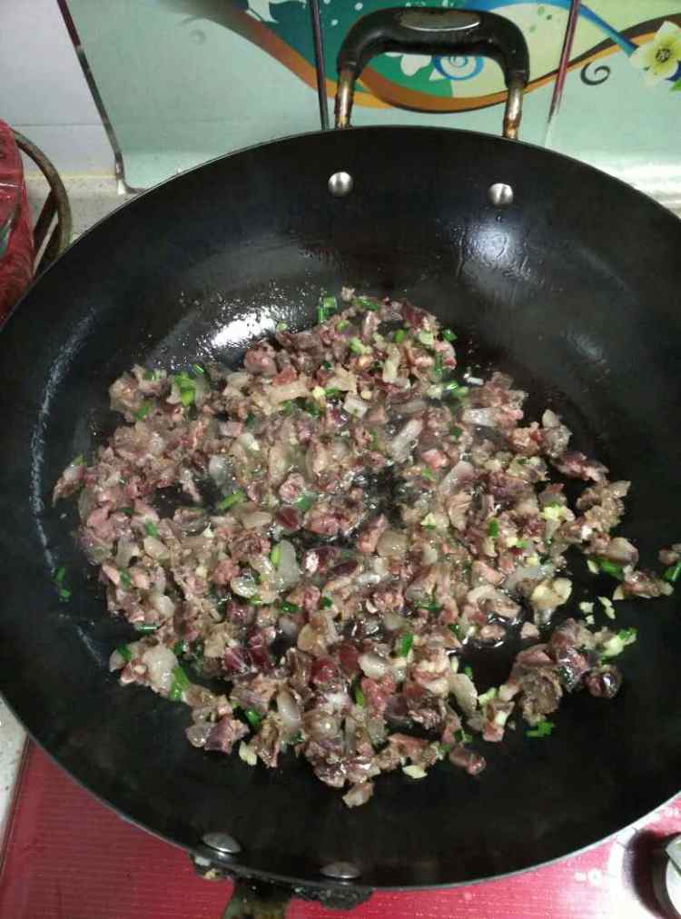 腊肠荷叶饭步骤5