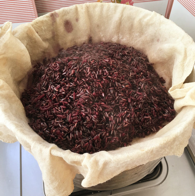 黑米菠萝八宝饭步骤3