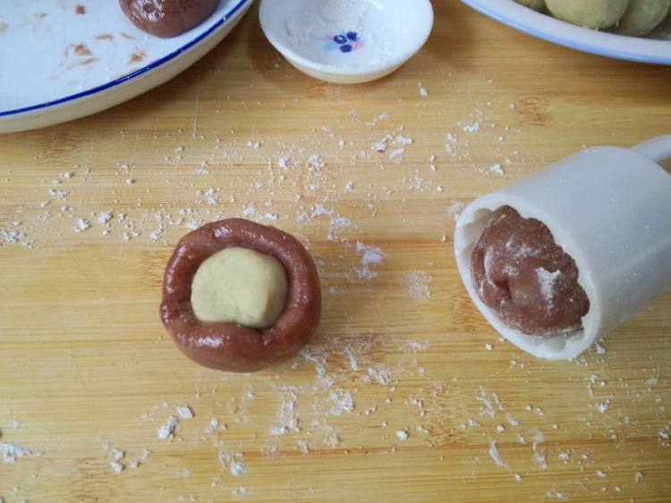绿豆馅可可冰皮月饼步骤17