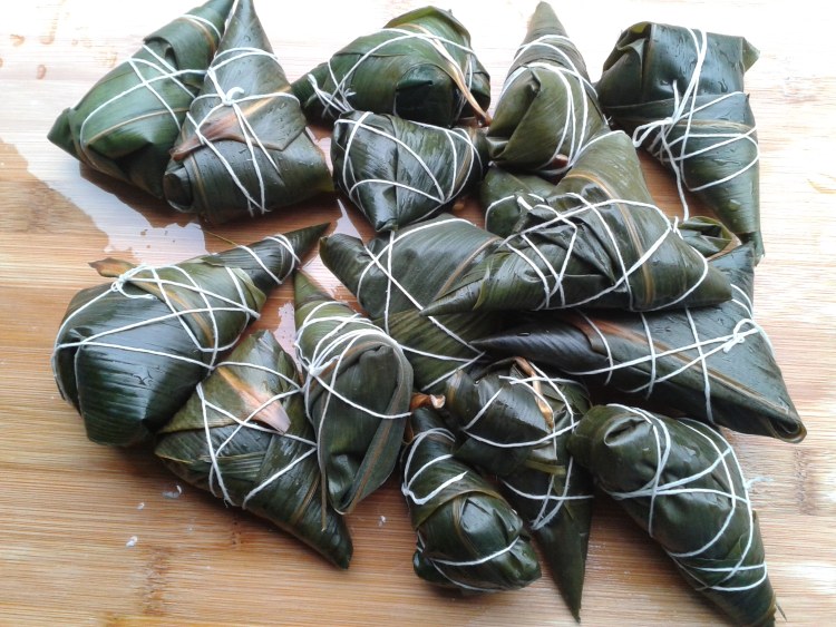 【手工美食】绿豆粽子步骤11