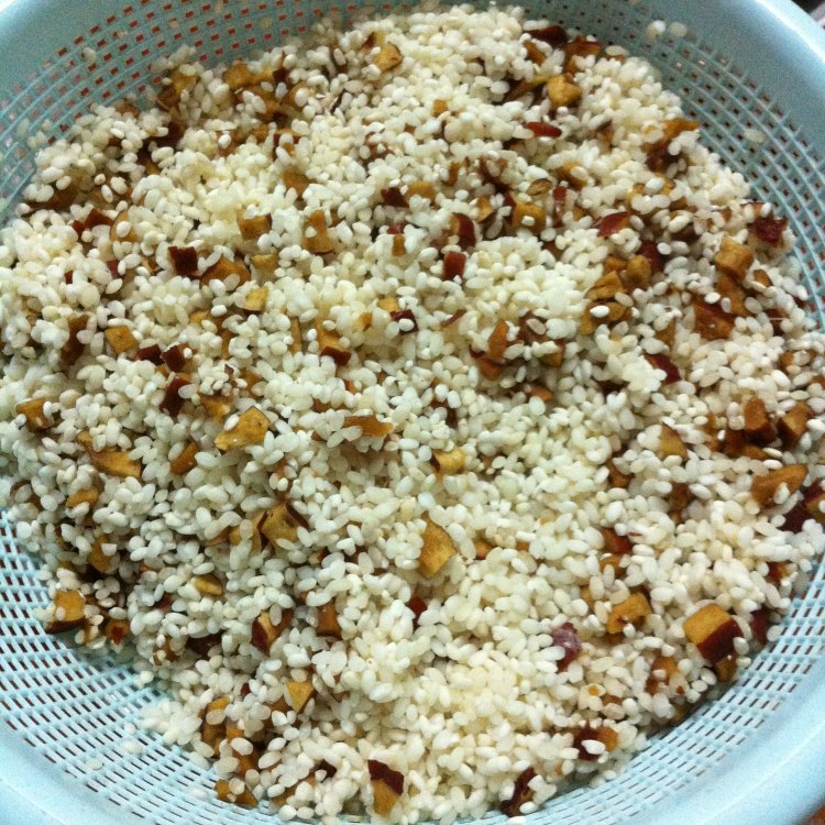 【手工美食】红枣豆沙步骤4