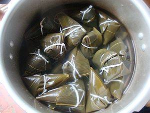 【手工美食】红豆粽子步骤7