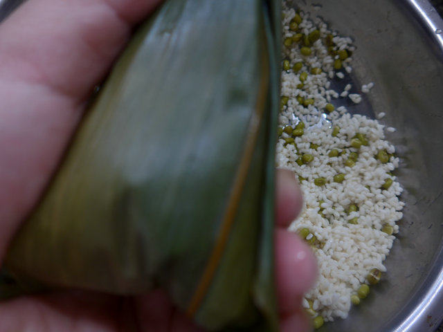 绿豆糯米粽步骤5