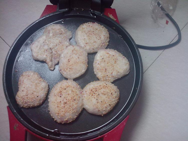玫瑰芝麻饼步骤8