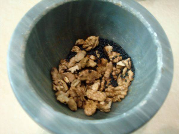 芝麻核桃粥步骤6