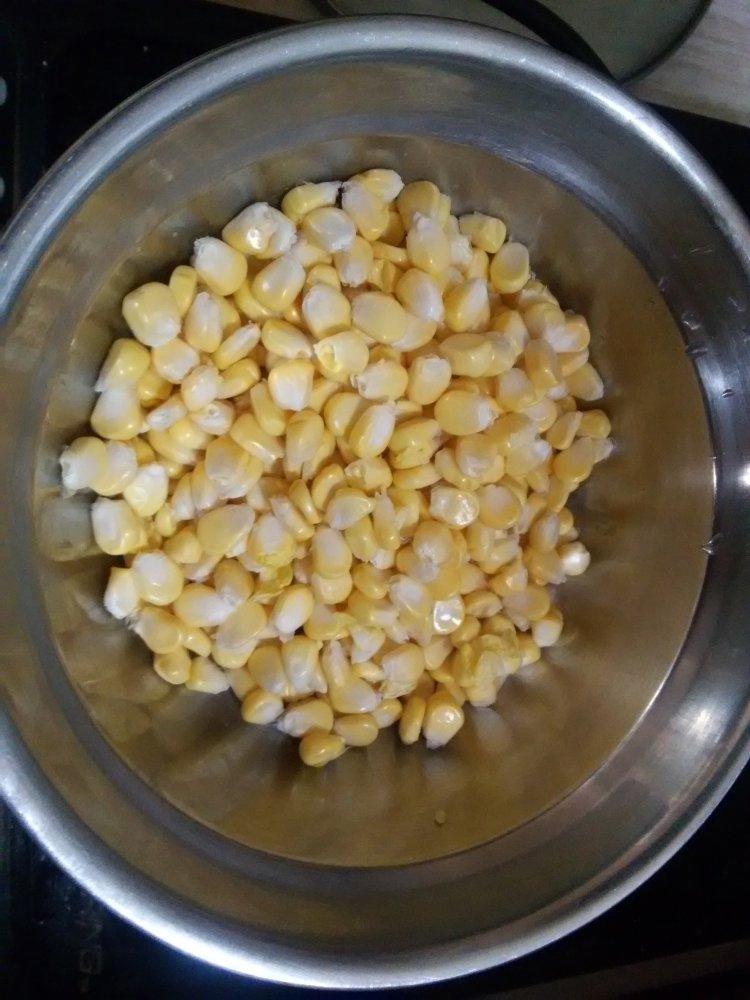 玉米香菇糯米饭步骤3