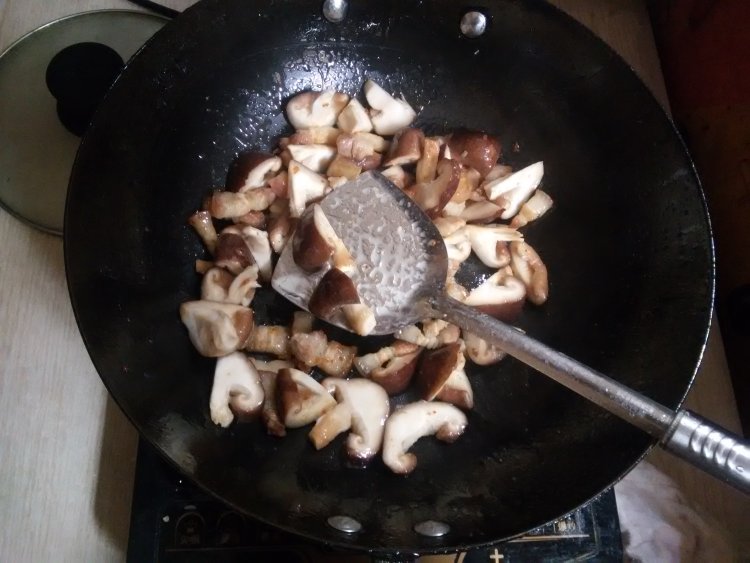 玉米香菇糯米饭步骤6
