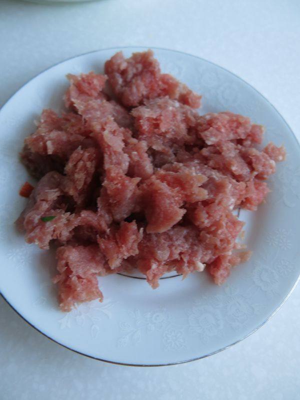 蔬菜肉末粥步骤2