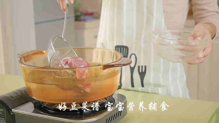 萝卜骨汤粥步骤3
