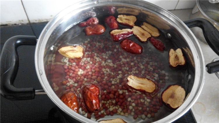 红豆薏米小米红枣粥步骤9