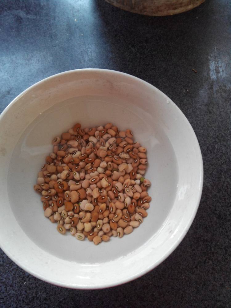 小米江豆粥步骤1
