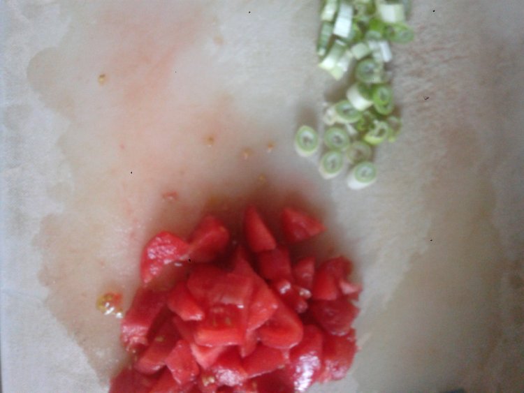 小米西红柿疙瘩汤步骤3