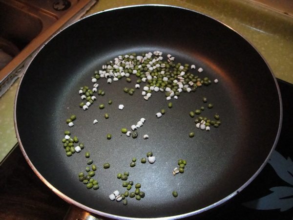 绿豆薏米小米粥步骤4
