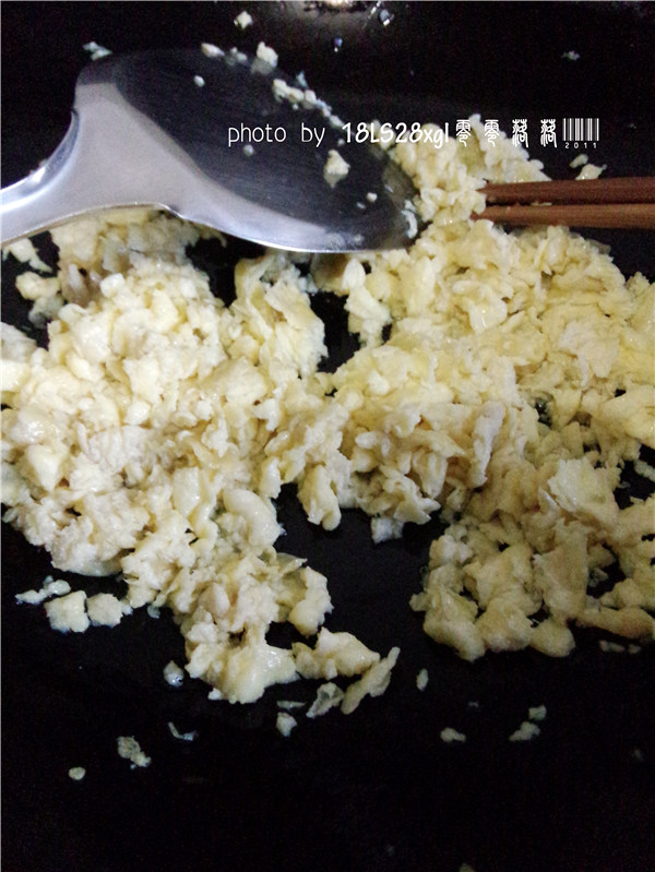 韭菜小米炒鸡蛋步骤6